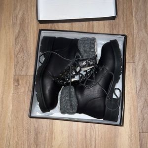 Black Winter Boots